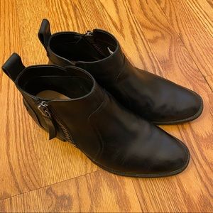 Uggs Black Booties Shoes